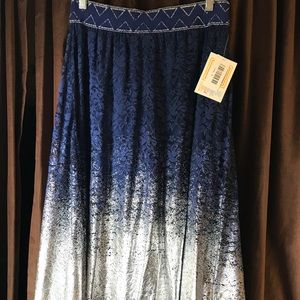 LuLaRoe Elegant Lola size Small